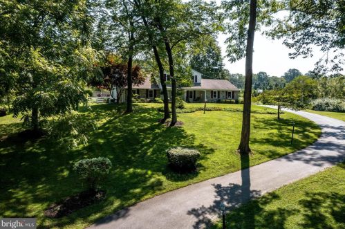 370 Marshall Rd, Downingtown, PA 19335-1064