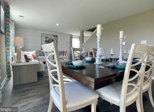 422 Grainery Way, Seaford DE  19973-7611 exterior