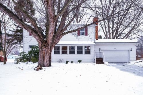 3769 Ohio St, Perry, OH 44081-9551