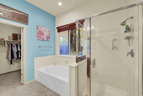 131 Feather Riv Cir, Vacaville CA 95688-8749 exterior