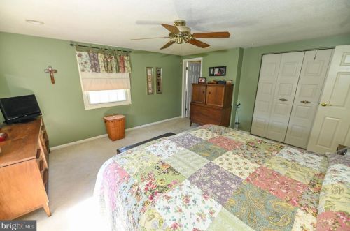 17 Briarwood Rd, Shrewsbury PA  17361-1801 exterior