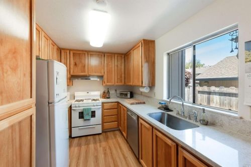 376 Harvest Ln, Santa Rosa CA  95401-9064 exterior