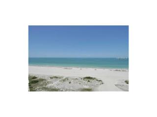 635 Wood St, Dunedin, FL 34698-7134