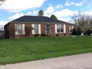 8019 Huntsman Trl, Louisville, KY 40291-2556
