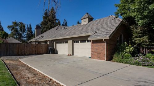 9918 Poppy Hills Dr, Valley Home CA 95361-9617 exterior