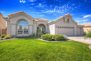 4031 Lavender Ln, Phoenix, AZ 85044-4681