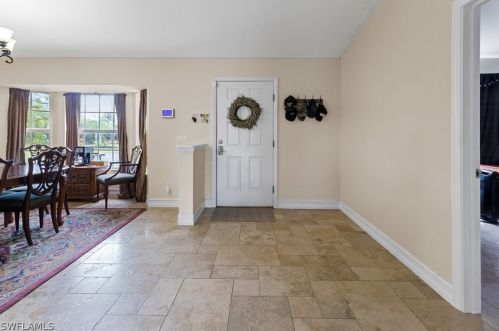4485 20th Ave, Naples, FL 34117-9180