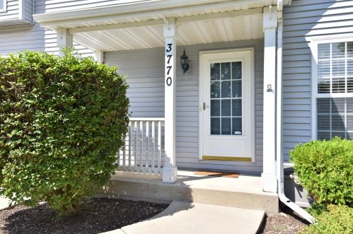 3770 122nd St, Kenosha, WI 53158-4238