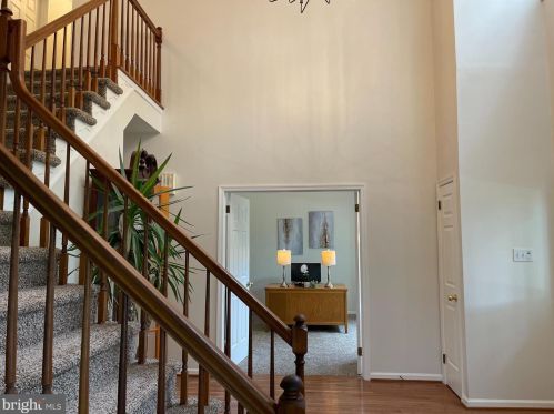 32 Windward Ct, Collegeville PA  19426-2869 exterior