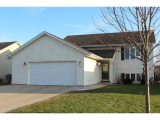 140 Spyglass Dr, Mankato MN  56001-8750 exterior