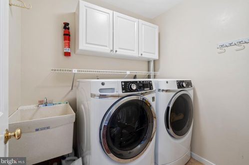 288 Huntsman Ln, Blue Bell PA  19422-2818 exterior