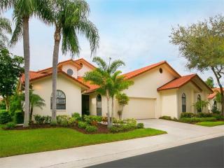 7250 Villa D Este Dr, Sarasota, FL 34238-5646