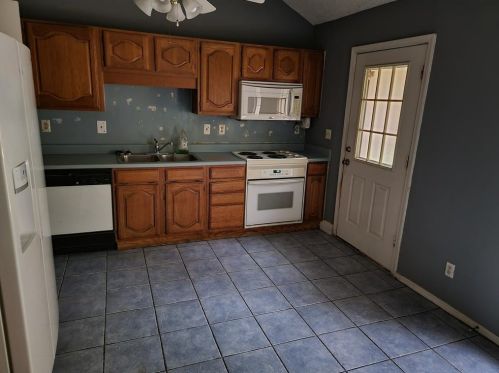 2912 Mistywood Ln, Denton TX  76209-1547 exterior