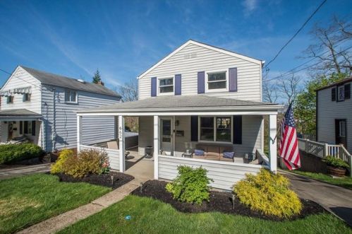 662 Hestor Dr, Pittsburgh, PA 15220-5219