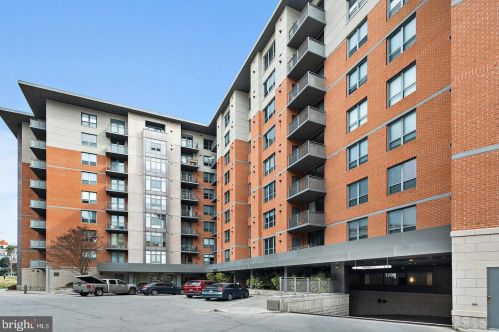 3883 Connecticut Ave, Washington, DC 20008-4566