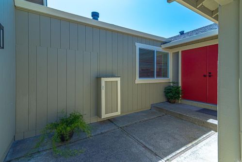 6538 Stonecroft Ter, Santa Rosa, CA 95409-5820