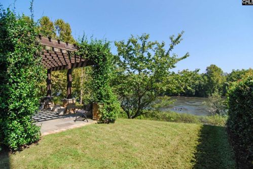 100 Sunset Blvd, Cayce-West Columbia SC  29169-7500 exterior