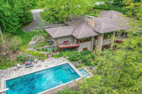 2971 Telemark Cir, Green Bay, WI 54313-4351