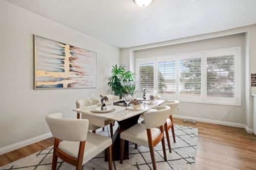 4314 Spencer St, Torrance CA  90503-2452 exterior