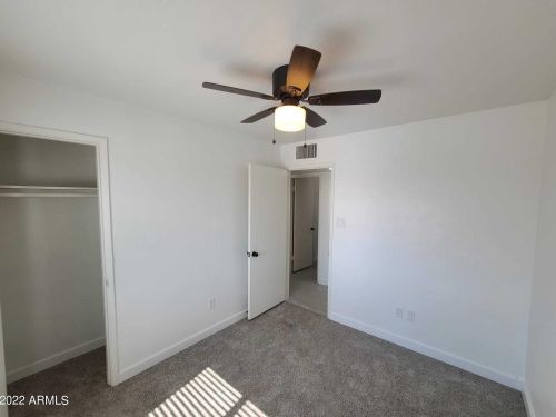 2641 34th Dr, Phoenix, AZ 85009-1403