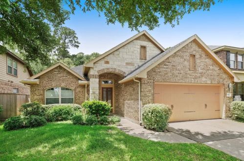 7026 Dewberry Shores Ln, Humble, TX 77396-4352