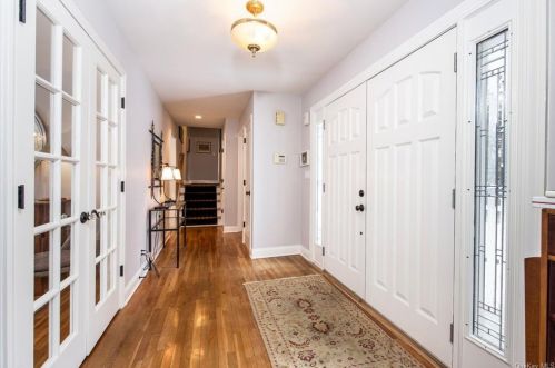 6 Bonwit Rd, Rye Brook NY  10573-1937 exterior