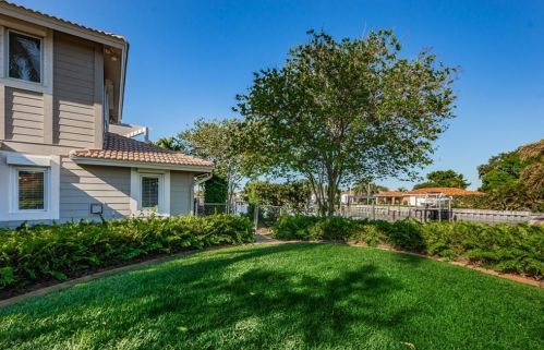 1999 Illinois Ave, Saint Petersburg FL  33703-3421 exterior