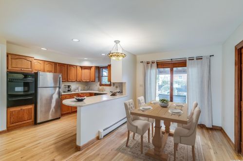 71 Ellen St, Bethpage NY  11714-2924 exterior