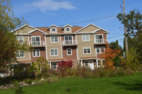 208 Grand Ave, Mukwonago WI  53149-1426 exterior