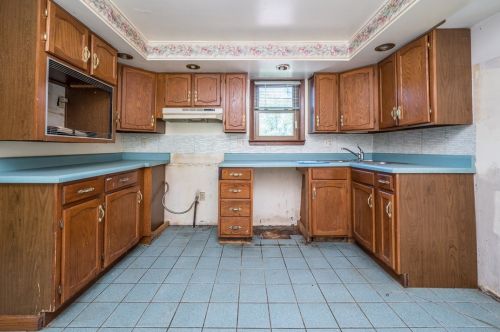 114 Fox Chase Dr, Verona PA  15147-2806 exterior