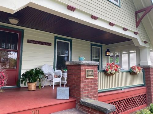 201 Iola St, Glenshaw, PA 15116-2028