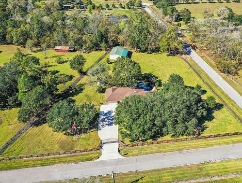 701 Twin Ln, Richmond, TX 77471-8514