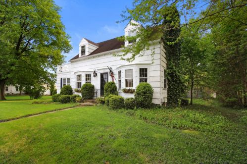 432 Oak St, Dyer, IN 46311-1833