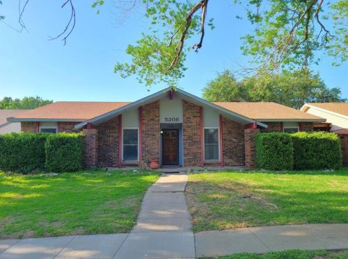 5208 Pruitt Dr, Frisco, TX 75056-1204