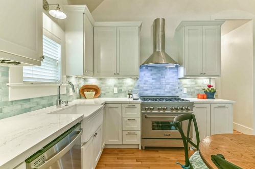 1408 26 St, Galveston TX 77550-7815 exterior