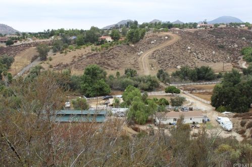 41605 De Portola Rd, Temecula, CA 92592-9575
