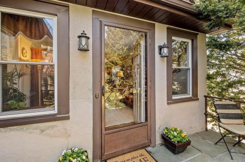 183 Elwood Ave, Hawthorne, NY 10532-2348