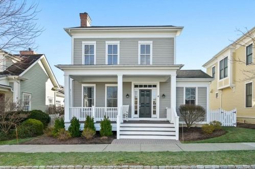 4 Swift St, Warwick, NY 10990-3573