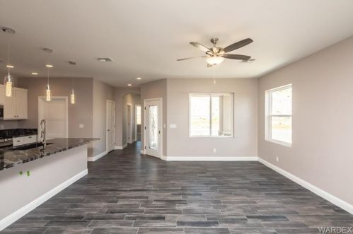 3272 Secret Pass Canyon Dr, Bullhead City AZ  86429 exterior