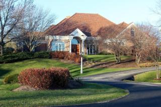 10616 Augusta Ct, Thiensville, WI 53092-5168