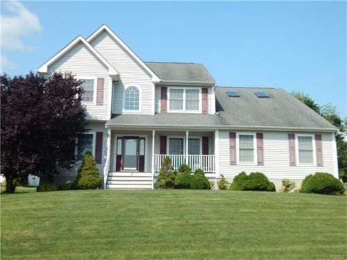 12 Regent Rd, Warwick NY  10990-3481 exterior