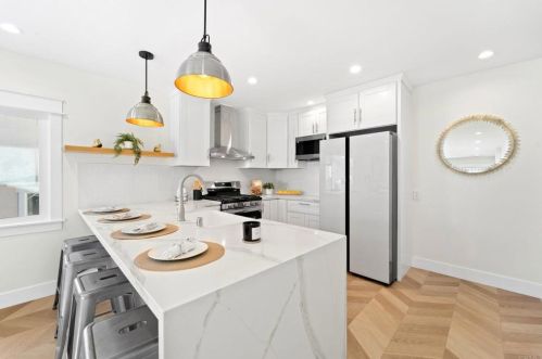 244 27th St, San Diego CA  92102-3118 exterior