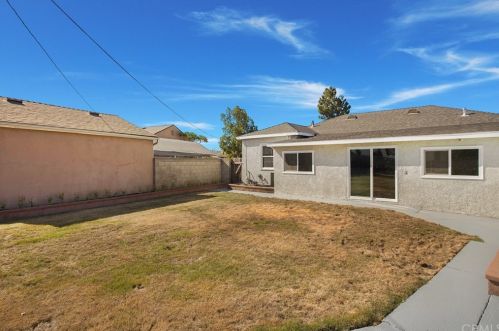 325 Cherry St, Brea CA  92821-6526 exterior