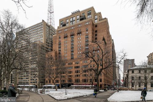 219 18th St, Philadelphia PA  19103-6141 exterior