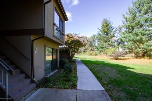 116 Manchester Ct, Tinton Falls NJ  07701-4803 exterior