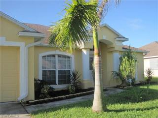 1924 51st St, Cape Coral FL  33914-6840 exterior