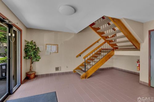 1305 Stoneridge Cir, Helmetta NJ 08828-1139 exterior