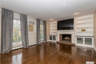 12 Valley Rd, Stonybrook, NY 11790-1616