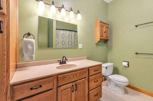 421 Pleasant Hl Rd, Hookstown PA  15050-1516 exterior