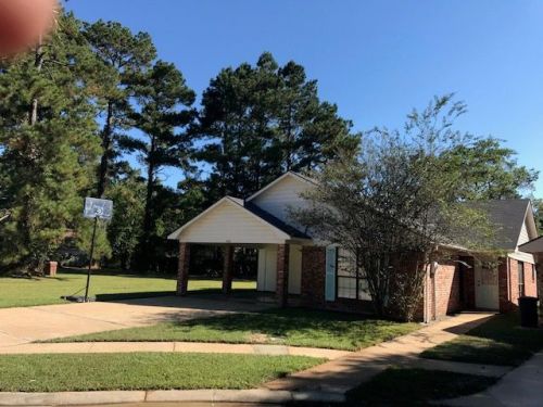 408 Evangeline Pl, Oakdale, LA 71463-4063